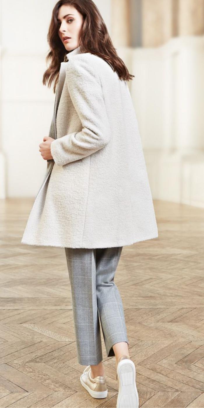 manteau-en-laine-bouillie-blanche-vision-élégante-femme