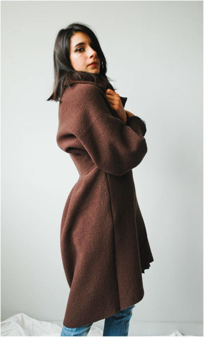 manteau-en-laine-bouillie-modèle-classique-marron-forme-longue-féminine
