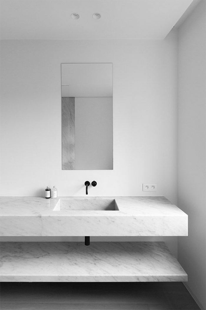 modeles-salles-de-bains-en-marbre-blanc-comment-choisir-le-meilleur-design-de-votre-salle-de-bain