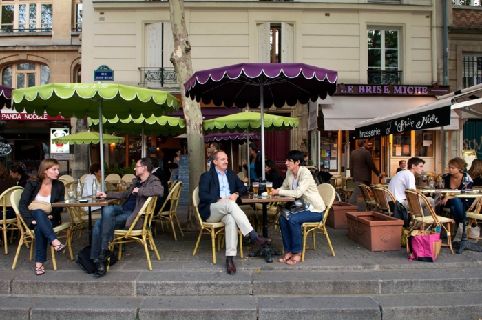 promenades-à-paris-se-balader-capitale-de-france-café