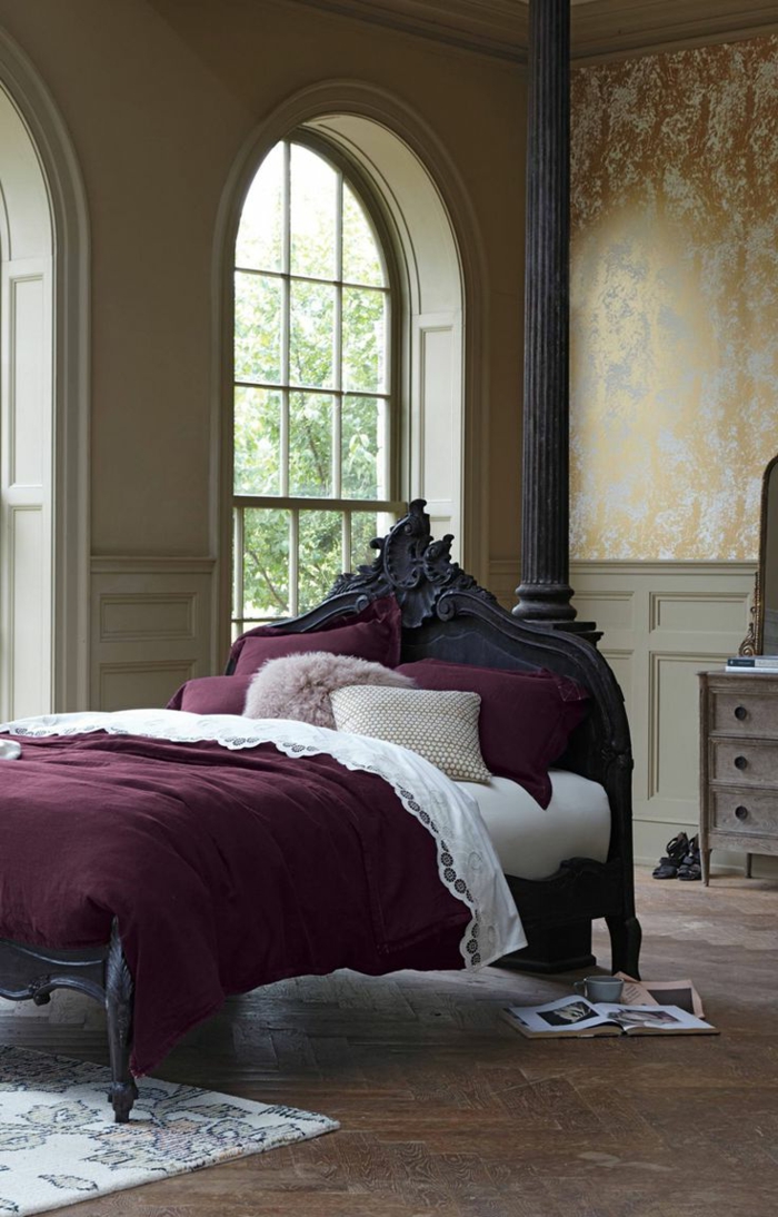 tapis-mauve-couleur-lilas-la-chambre-à-coucher-lit-baroque