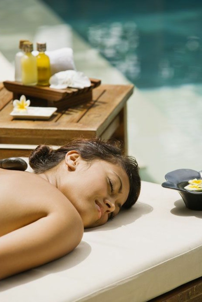 0-studio-spa-pas-cher-massage-tuina-massage-asiatique-massage-en-dehors-autour-de-la-piscine