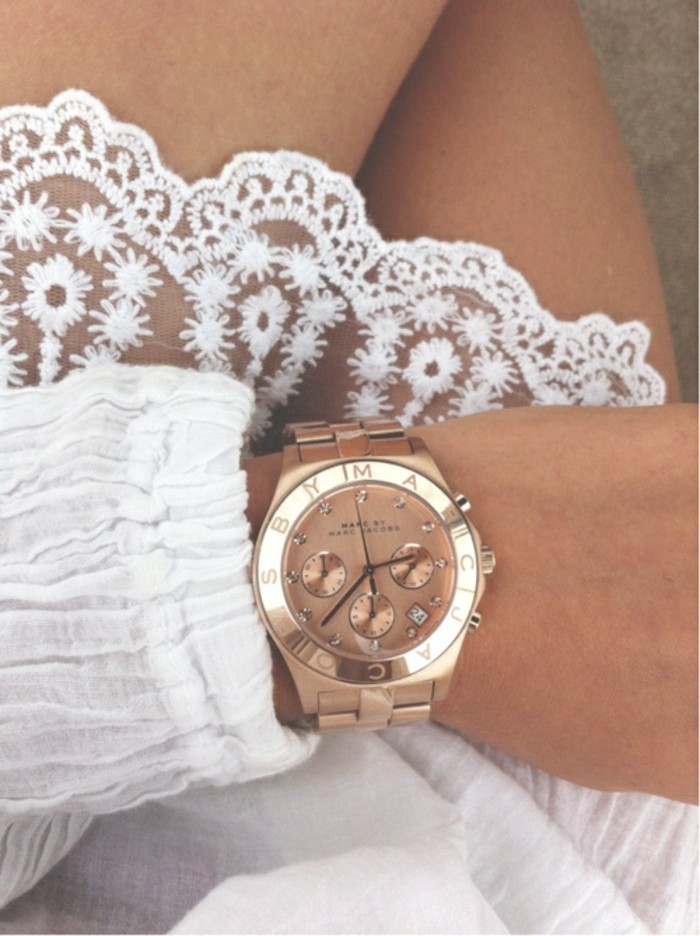 Cool-montre-femme-doré-rose-michel-kors-robe-blanche