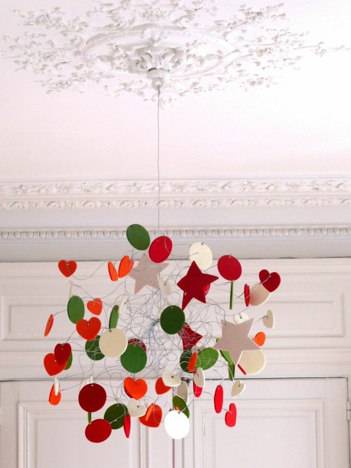 Le-lustre-cool-design-chambre-bebe-idée-mignon-chandelier