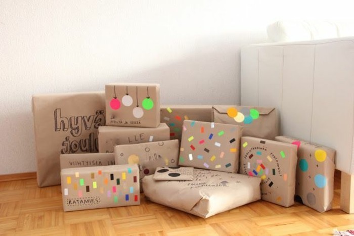 Le-papier-cadeau-personnalisé-idée-embalage-noel papiers-cadeaux-originaux-idées