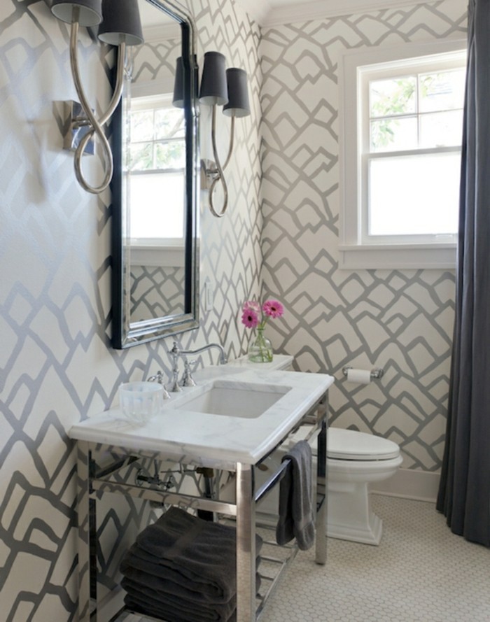 Stylé-papier-peint-salle-de-bain-pas-cher-idée-originale-cool-idée