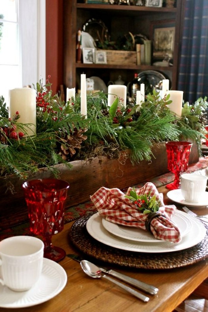 belle-idée-décoration-de-noel-à-fabriquer-deco-table-de-noel-bougies-sapin