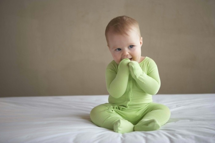 body-bebe-pyjama-bébé-fille-pyjama-petit-bateau-clair-vert-pyjama-bebe