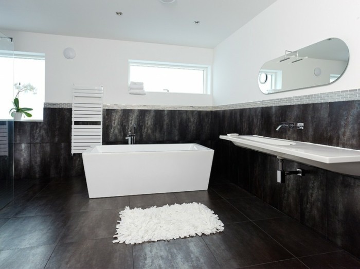 grand-tapis-salle-de-bain-tapis-ikea-belle-idée-paillasson-cool-noir-et-blanc