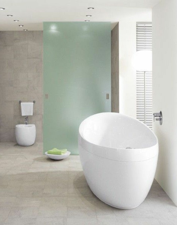 idée-déco-baignoires-baignoire-ovale-baignoires-design-blanc-egg
