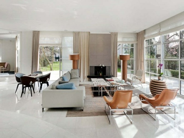 joli-salon-meuble-suedois-meubles-scandinaves-deco-nordique-de-couleur-clair-beaucoup-de-lumière