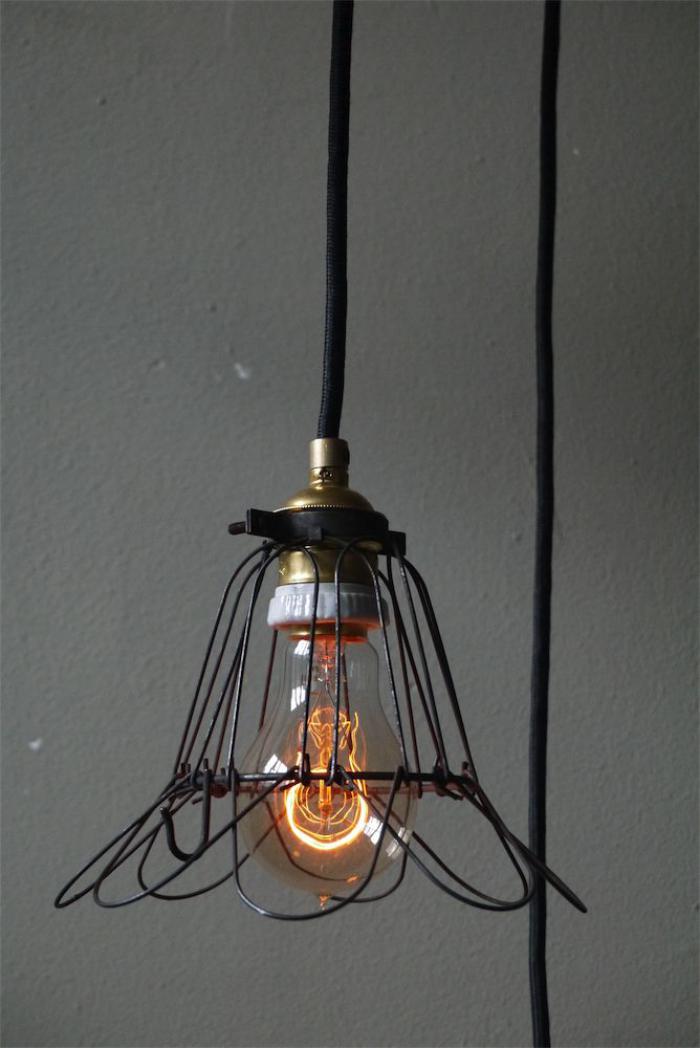 lampe-baladeuse-industrielle-éclairage-industriel