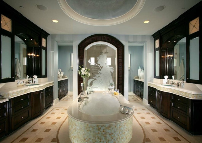 merveilleuse-salle-de-bain-avec-baignoire-de-luxe-cool-idée-design-mosaique