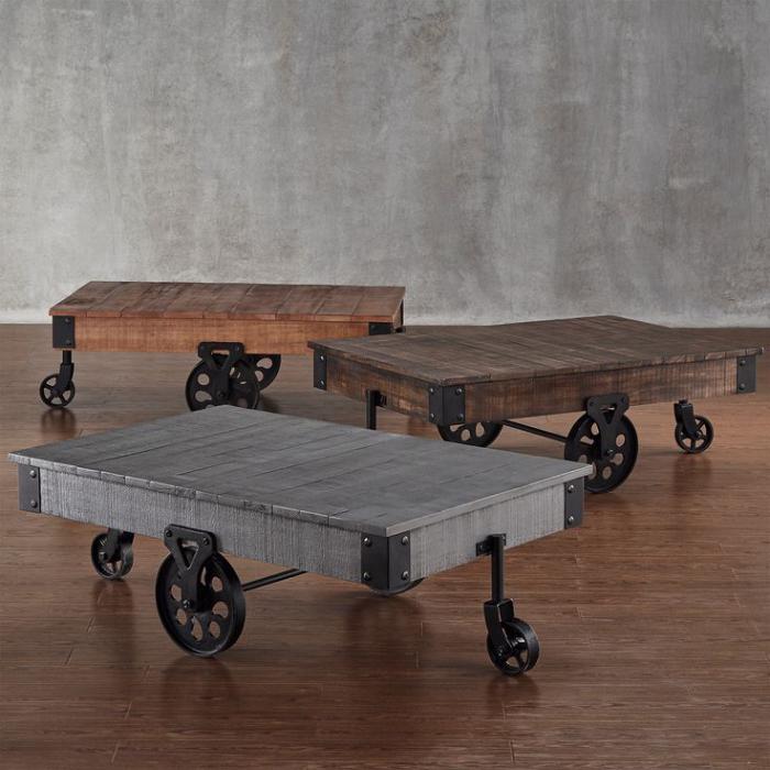 meubles-grange-trois-tables-industrielles-déco-originale