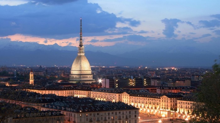 torino-mole-vue-hauter-les-plus-belles-villes-d-italie-à-visiter-resized