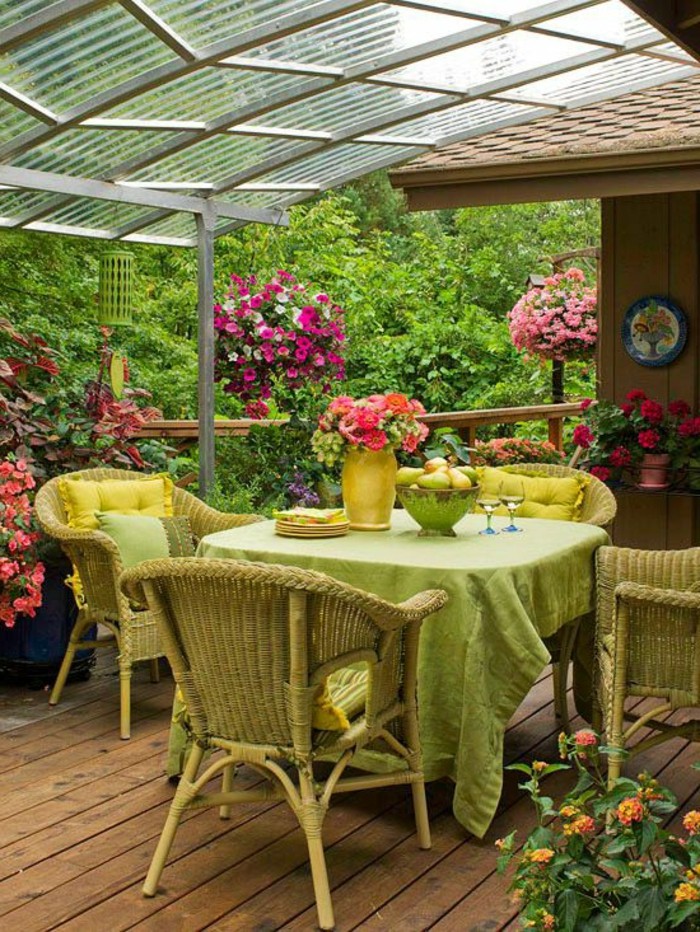 veranda-bioclimatique-pergola-bioclimatique-plafond-en-verre-pour-la-veranda-moderne