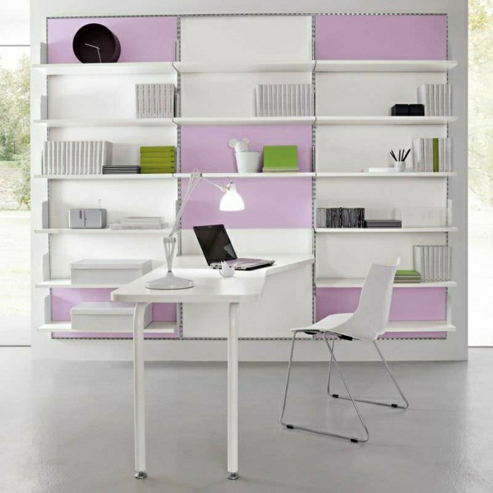 violet-idee-étagères-bureau-maison-interieur-office