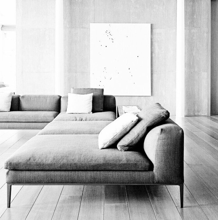 0-salon-moderne-avec-canapé-gris-chiné-canapé-d-angle-gris-sol-en-parquet-gris