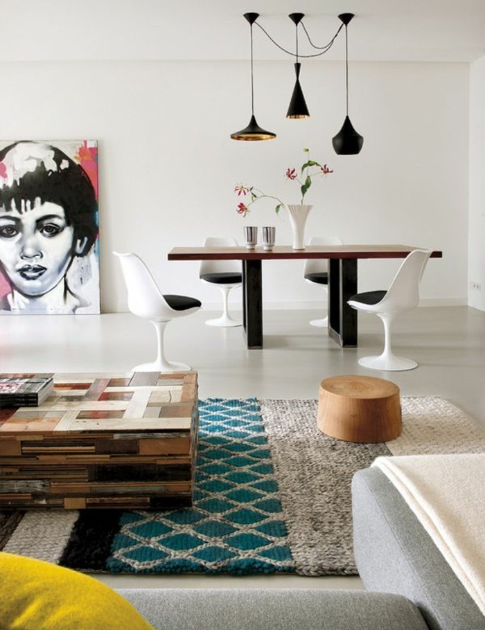 00-salon-moderne-tapis-pas-cher-beige-murs-blancs-table-et-chaises-pour-le-salon-moderne