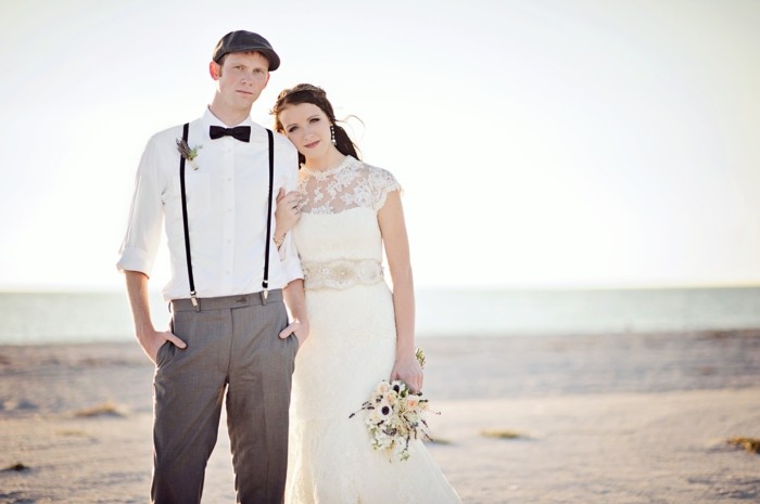 Example-robe-de-marier-robe-mariée-pas-cher-cool-idée-mariage-au-bord-de-la-mer-plage