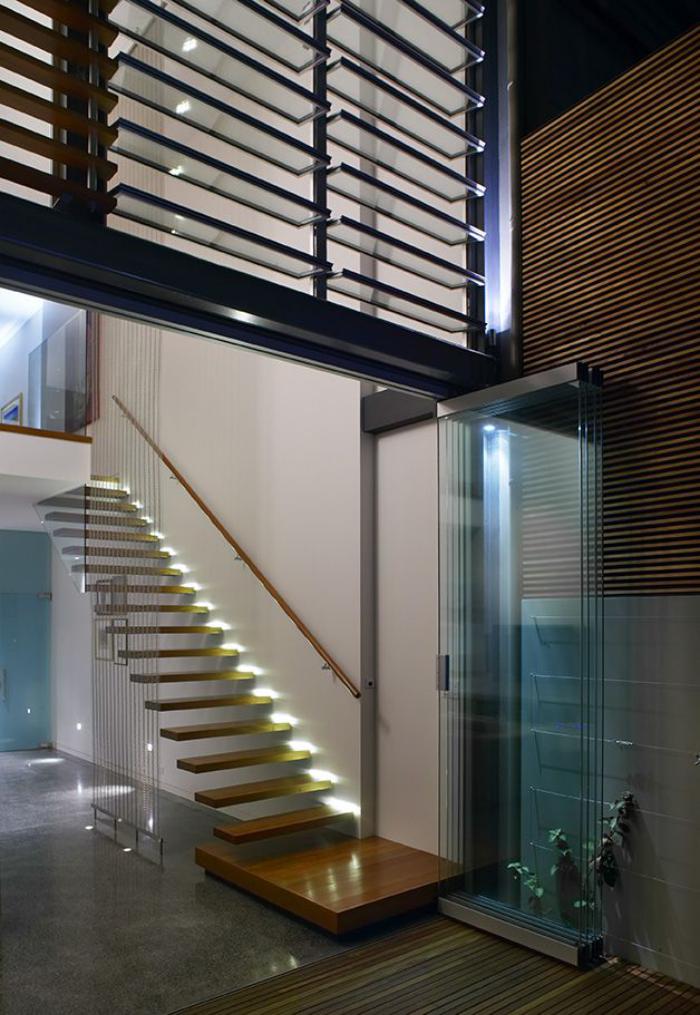 escalier-suspendu-escalier-flottant-moderne-escalier-en-bois