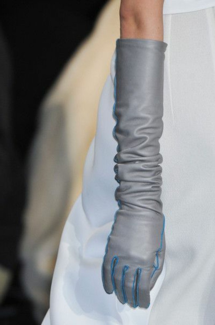 gant-chauffant-design-cuir-pas-cher-gris-pour-les-filles-modernes-les derniers-tendances