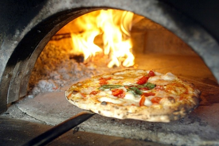 CRO pizza AL forno (newfotosud)