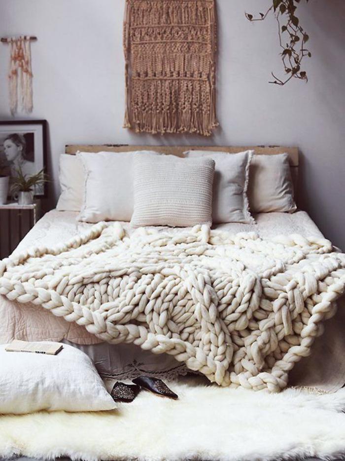 jeté-de-lit-impressionnant-tricot-laine-grosse-maille