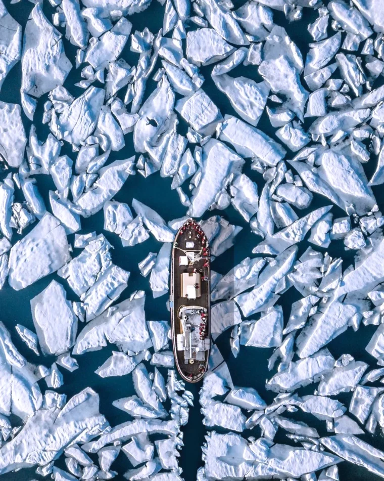 les plus beaux paysages d hiver au monde bateau morceaux de glace