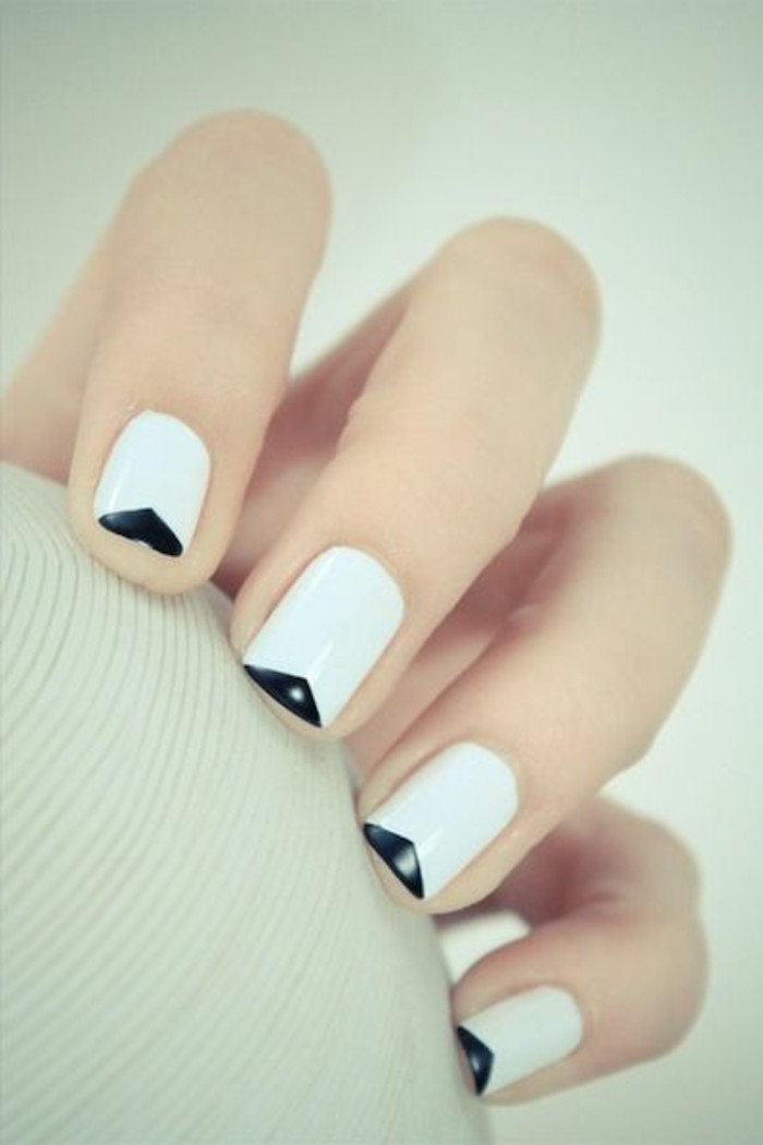 ongles-décorés-blanc-noir-pour-les-femmes-modernes-diy-idees-idee-deco-ongle