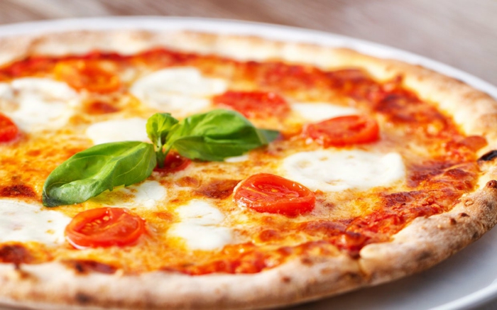 pizza-italienne-prepatation-facile-délicieuse-pizza-exquis-margueritte