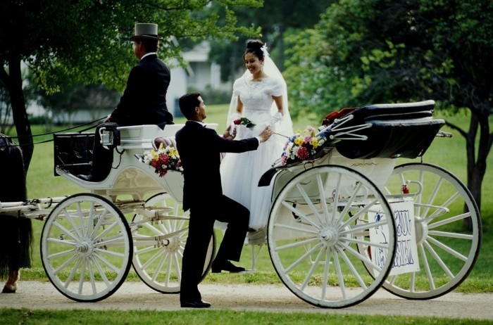 pose-photo-mariage-photo-mariage-original-photo-caroussel-cool-idée