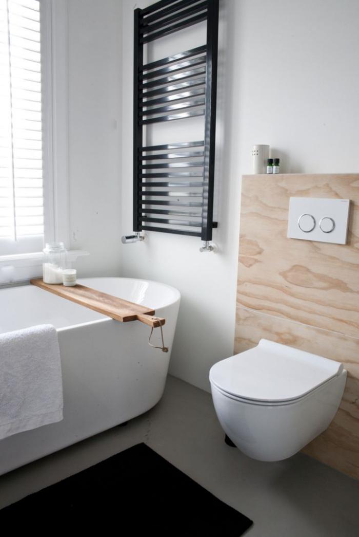 salle-de-bain-scandinave-déco-bois-et-blanc