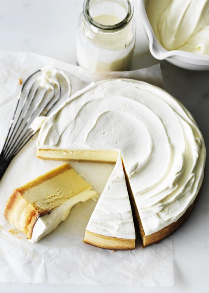 tarte-au-fromage-blanc-avec-crème-au-lait