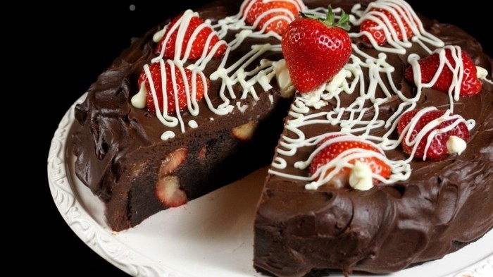 une-recette-gâteau-au-chocolat-moelleux-gâteau-au-chocolat-marmiton-fraises