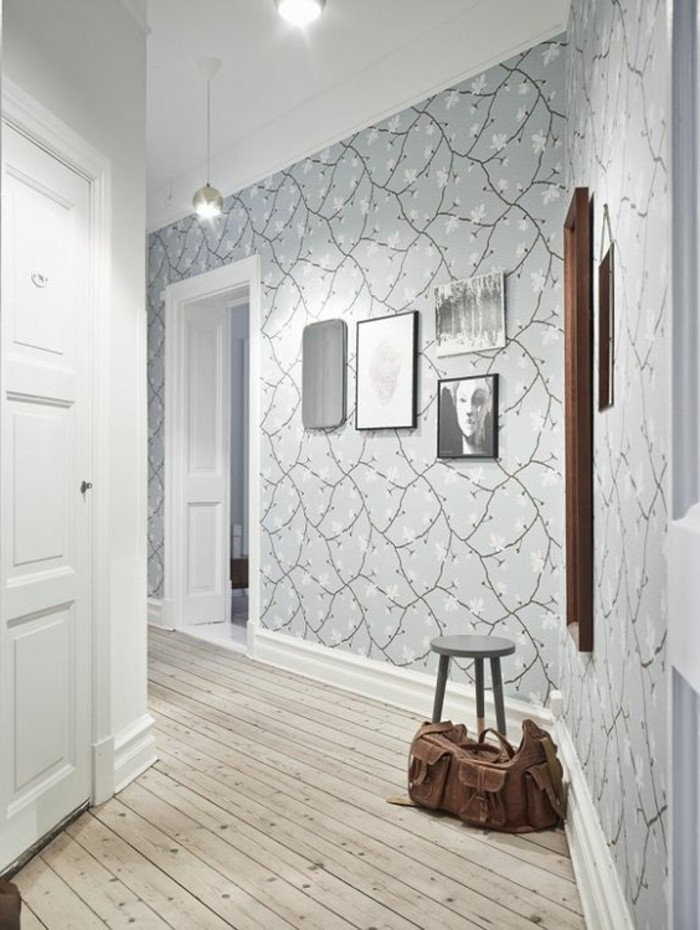 0-papier-peint-pour-coloir-sol-en-planchers-clair-idee-deco-couloir-moderne