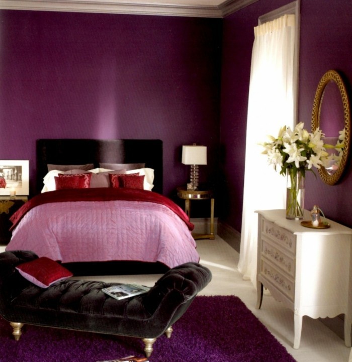 Magnifique-idée-couleur-pour-chambre-à-coucher-adulte-trop-cool-déco-intérieur-violet