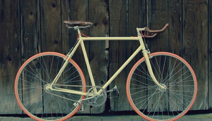 Photographie-très-jolie-art-vélo-ancient-anjou-bike-beau-image