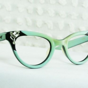 Les lunettes sans correction un accessoire top! Comment choisir son modèle?