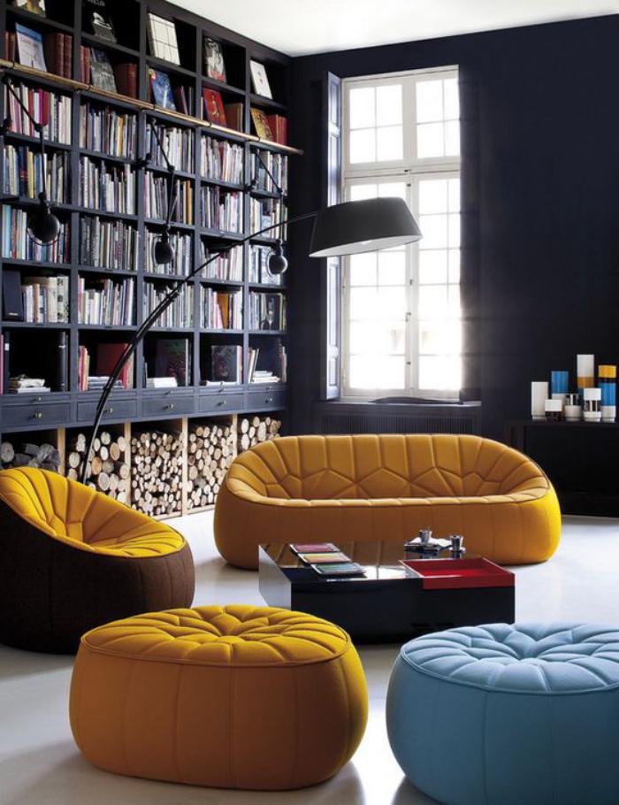 couleur-ocre-mobilier-moderne-et-grande-bibliothèque