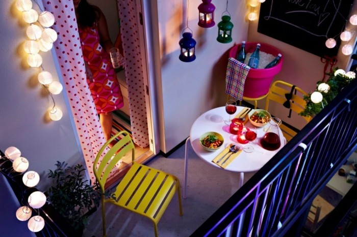 design-extérieur-décorer-sa-terrasse-aménager-un-petit-balcon-balcons-fleuris