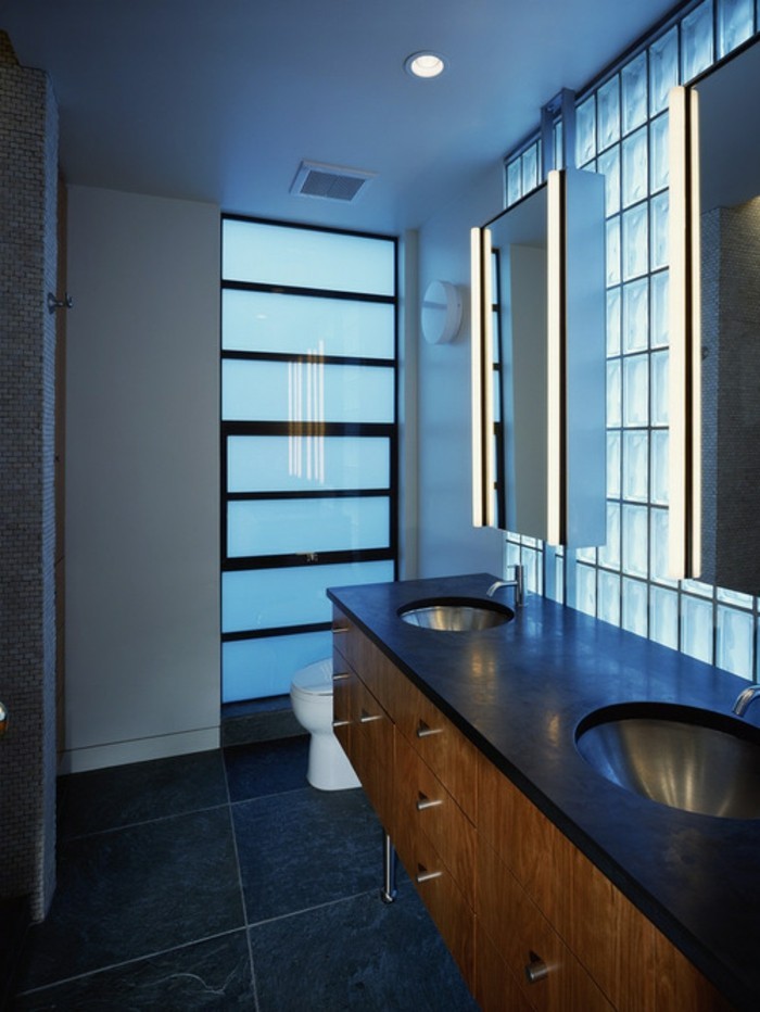 la-double-vasque-en-verre-brique-de-verre-salle-de-bain-cool-idée-pour-l-intérieur-resized