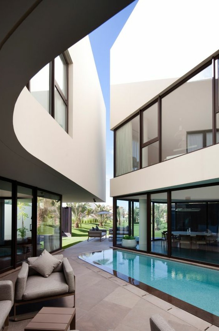 maison-de-luxe-avec-piscine-d-exterieur-de-luxe-investir-en-floride-les-meilleures-maison