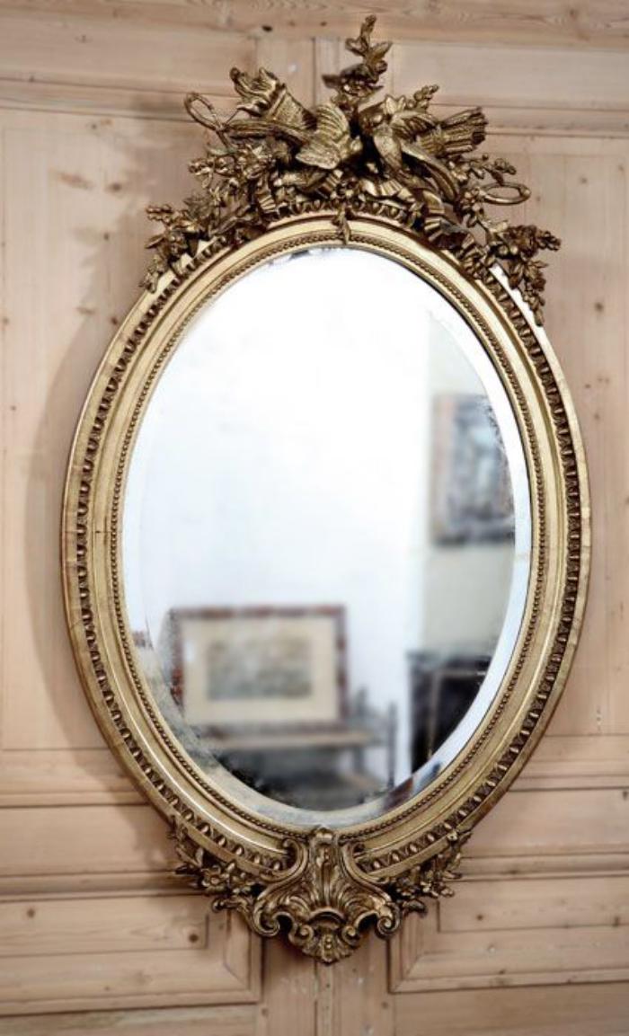 miroir-doré-style-baroque-miroir-ovale-doré