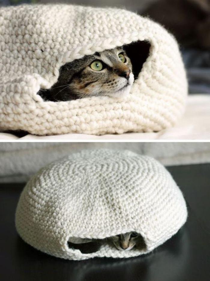 niche-pour-chat-tricotée-cosy-lit-de-chat-au-tricot