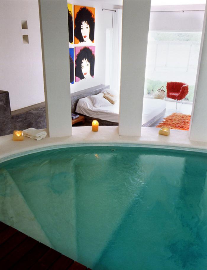 piscine-intérieure-piscine-originale-dans-la-chambre-à-coucher