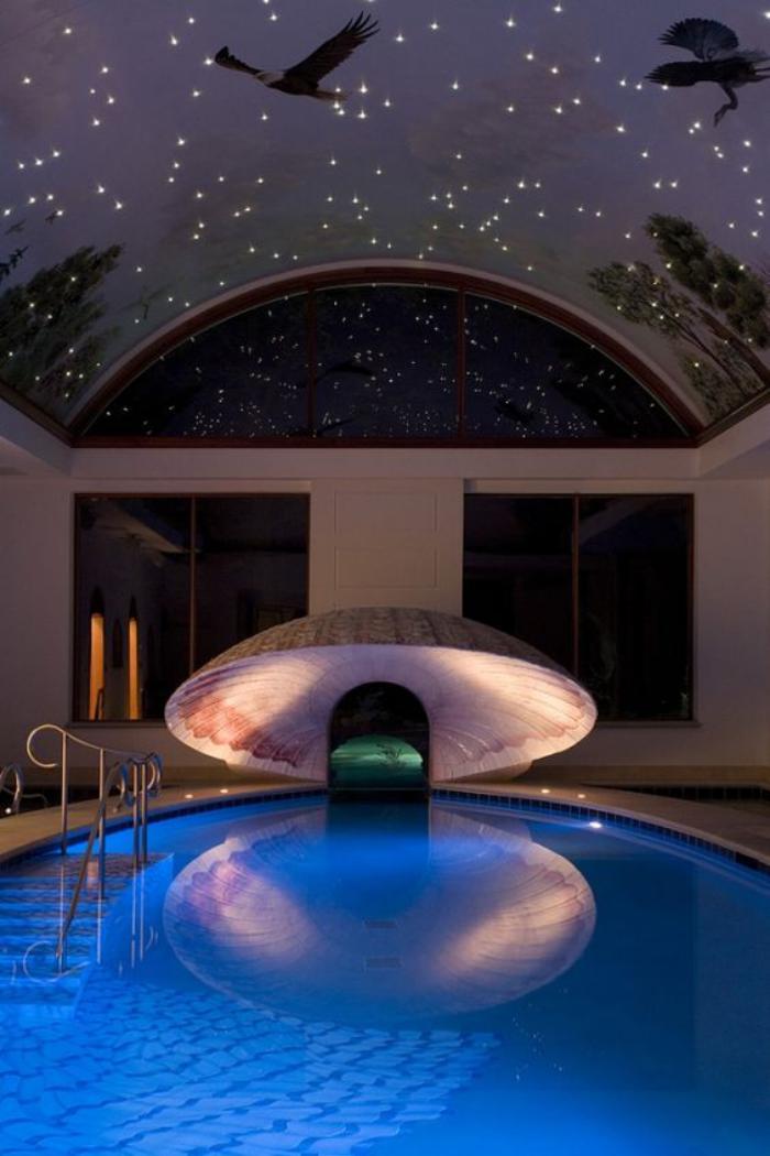 piscine-intérieure-plafond-original