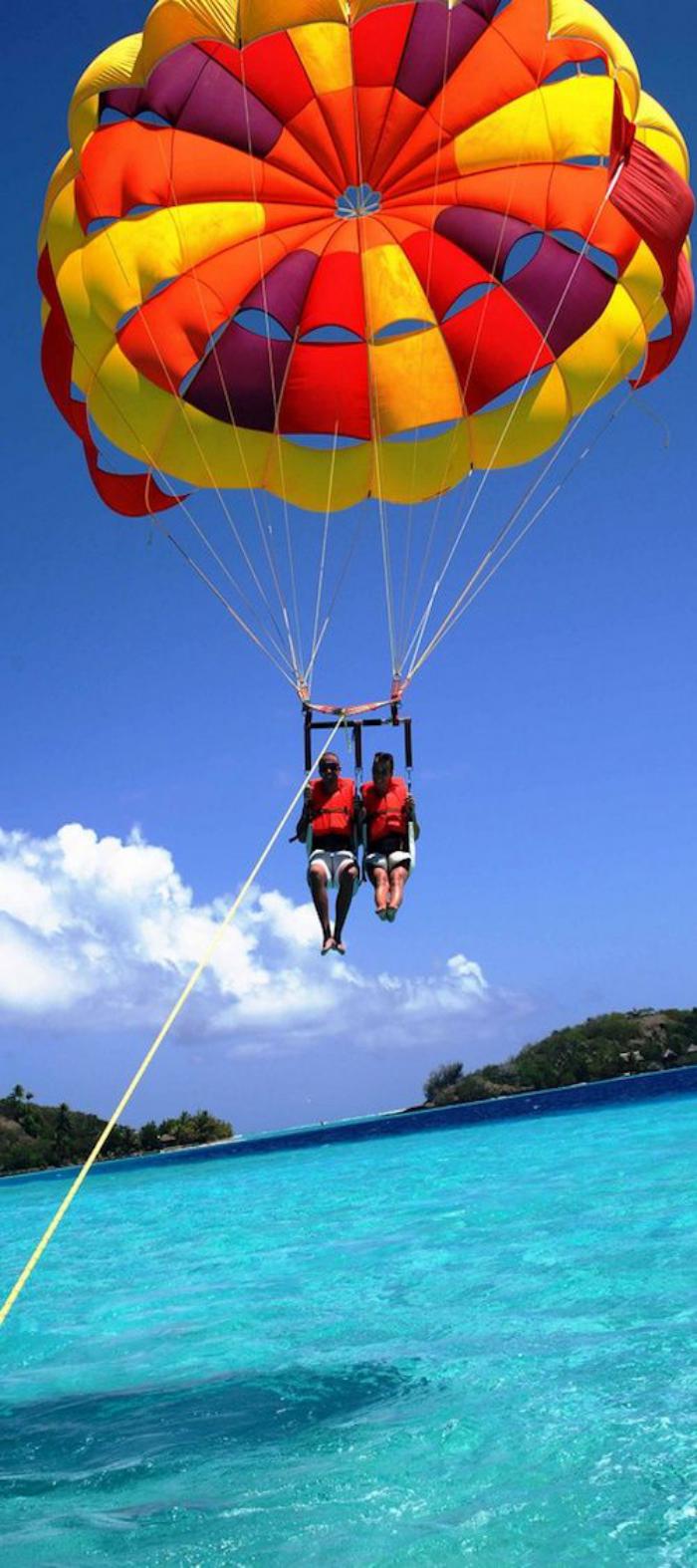 polynésie-française-voyage-parachute-au-dessus-de-l'océan