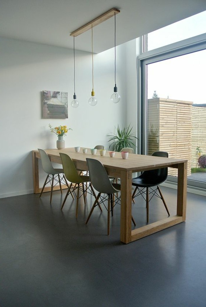 table-de-salle-à-manger-design-en-bois-clair-jolies-idées-deco-maison