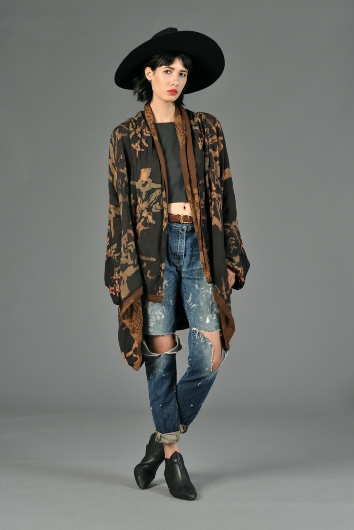 une-idée-tenue-de-jour-la-veste-kimono-femme-moderne-stylée-murmur